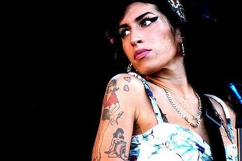 Winehouse was een excentrieke verschijning. - Foto via Flickr: Fionn Kidney