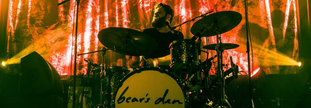 Bear's Den