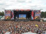 V Festival viert jubileum met o.a. Calvin Harris en Kasabian
