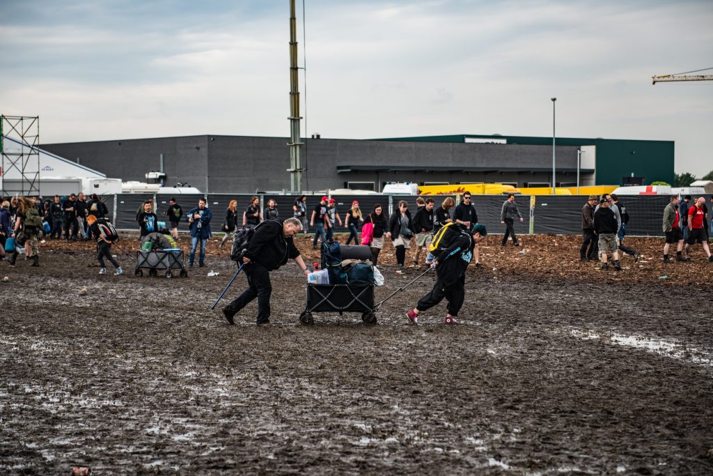 Graspop modder camping bezoekers