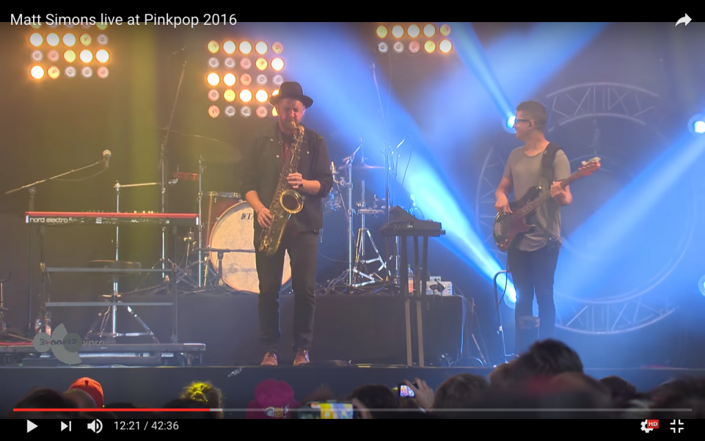 mobiel hoesje festivalbandjes