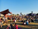 Festivalrapport: Meezingen en zweten op gemoedelijk Bospop 2018