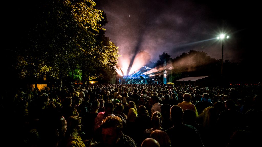 Welcome to the village 2017_WTTV
