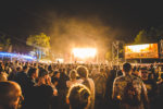 4 manieren om toch dat dure festivalkaartje te kunnen betalen