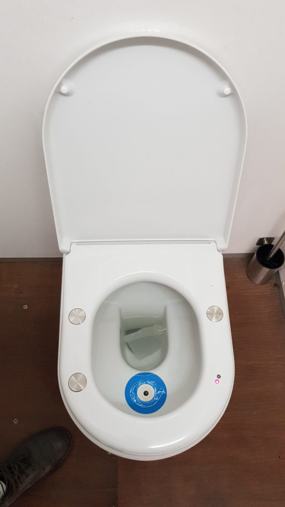 Lowlands Smart Toilet