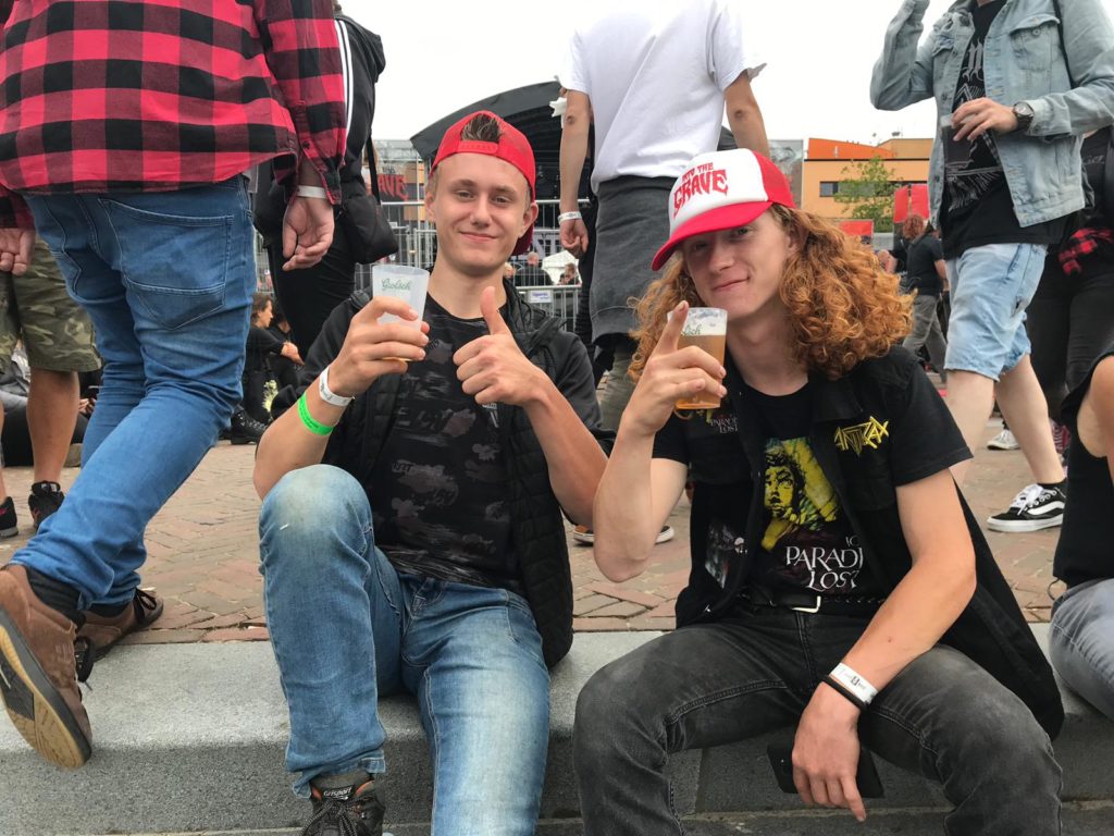 Into The Grave - publiek