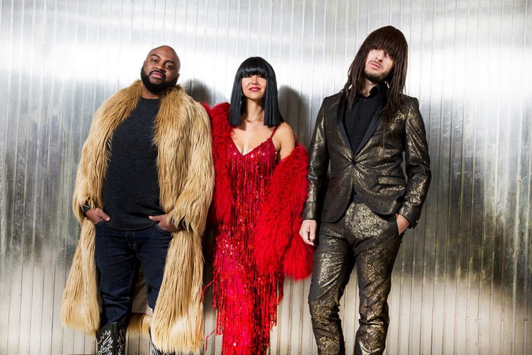 Khruangbin