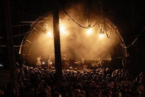 Een reis langs de podia van Into The Great Wide Open 2025