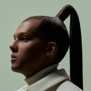 Voorbeschouwing: Dit kun je zondag van Lowlands 2022 headliner Stromae verwachten