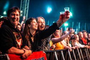 Waarom zou je op een festival je beker laten vallen als je dat thuis ook niet doet?