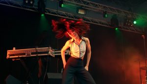 Parel op de Down The Rabbit Hole 2023 poster: maak kennis met Confidence Man