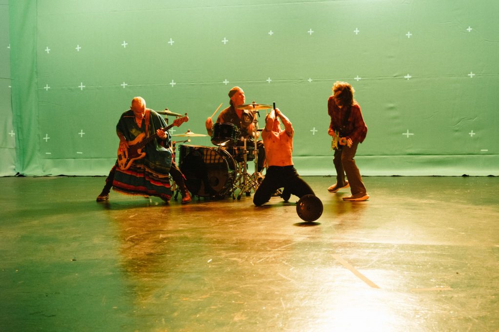 Red_Hot_Chili_Peppers_Black_Summer
