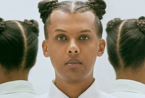 Stromae pakt Werchter Boutique 2022 volledig in; geeft Gorillaz het nakijken