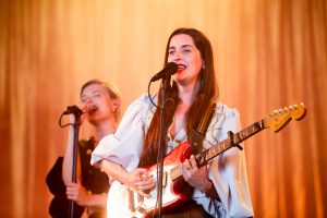 Eefje de Visser, Bolis Pupul, King Hannah en Minyo Crusaders naar Cactusfestival 2025