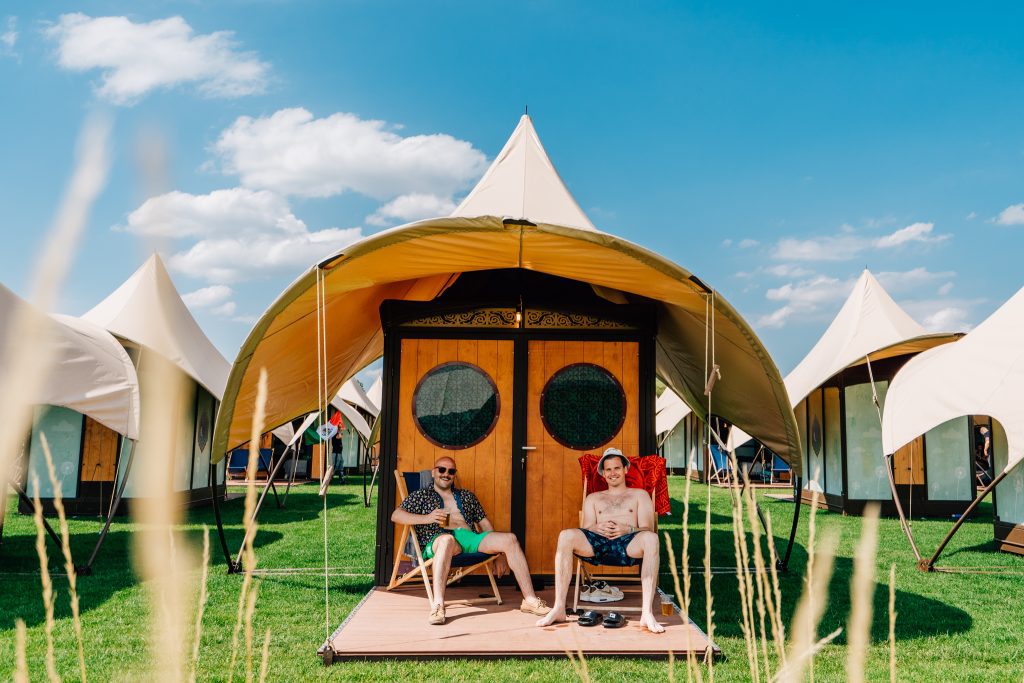 TOMORROWLAND W3 - CABANA 2P camping