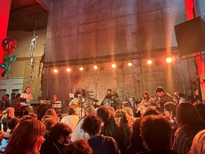 Driemaal is scheepsrecht voor Black Country, New Road op Motel Mozaïque 2023