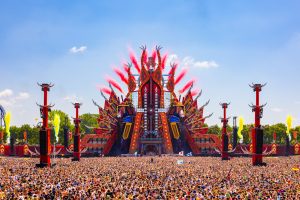 23 jaar Defqon.1: alle anthems op een rij