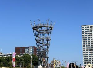 Silent disco op 37 meter hoogte op Spoorpark LIVE 2023