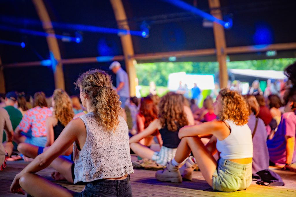 Morning Rave op Down The Rabbit Hole 2023
