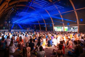 Sfeerverslag: wij gingen naar de Morning Rave op Down The Rabbit Hole (zodat jij nog even kunt blijven liggen)