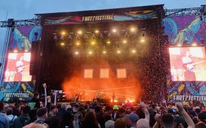 Het regent Indie-anthems op het Britse platteland bij Y Not Festival 2023