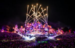 Tomorrowland ruziet met minister om herbruikbare bekers