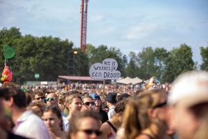 Hoogtepunten Down The Rabbit Hole 2023 dag 3: ontploffende tenten en overtuigende headliners
