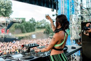 EXIT 2023 blijkt geen piemels nodig te hebben om de Dance Arena uit zijn plaat te laten gaan