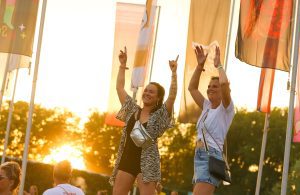 Festivalgangers vol lof over line-up Lowlands 2025, maar de ticketprijs komt hard aan