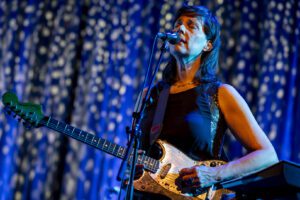 Le Guess Who? 2023: Stereolab drukt veelzijdige stempel op ijzersterk festivalweekend