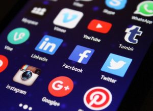 De beste apps voor een geweldig festivalseizoen