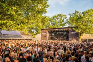 Nirwana Tuinfeest 2024: sfeervol en betaalbaar festivallen met legende Gene Simmons en meer