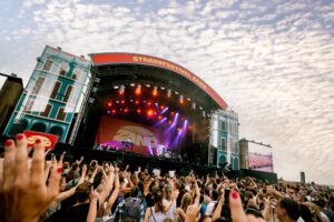 Strandfestival ZAND pakt uit met Guus Meeuwis, BLØF, Acda en de Munnik en meer