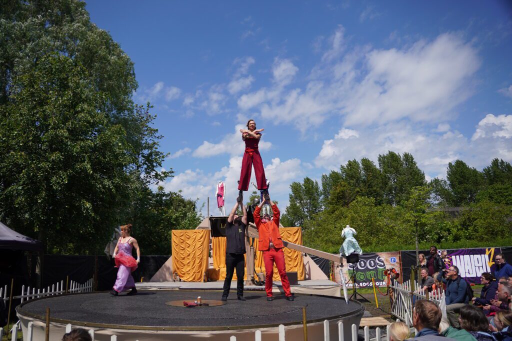 Hirondelles op Klomppop 2024