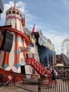 Caravans in brand op Zwarte Cross, man aangehouden