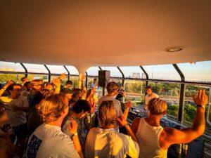 Audio Obscura sunset pre-party met Benwal laat Van Nelle Fabriek bruisen