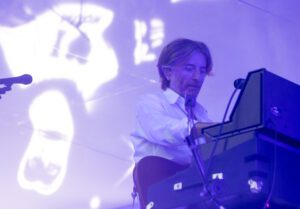 AIR play Moon Safari: grandioos op Bilbao BBK, maar gaat het ook werken op Lowlands?