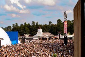 Luister naar de samenvatting van festivalseizoen 2024 in de nieuwe Festivalpodcast