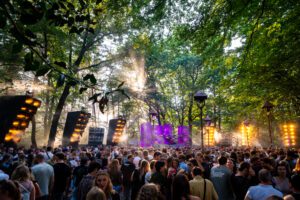 Van takkenstage tot beukenbos: dit zijn onze line-up tips voor Into The Woods 2025