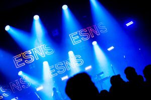 Eerste dag Eurosonic 2025 verplaatst naar Oosterpoort: festival gaat voor comfort