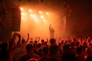 HEADLINES zet de muziek weer op nummer een