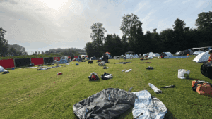 (19:30) Lowlands 2025 camping-update: 2 t/m 5 raken vol, voldoende plek op campings 1 & 6