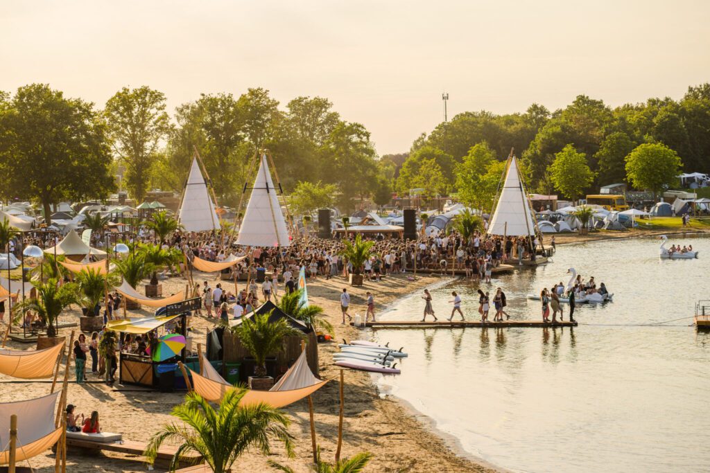 ⁠Lago Lago 2026 kondigt eerste namen en nieuw livepodium aan