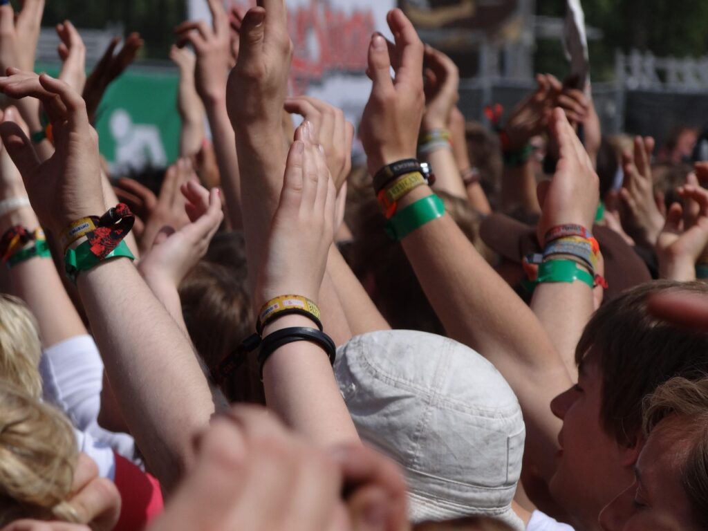 Festivalenergie het hele jaar door: 5 manieren om die vibe thuis vast te houden