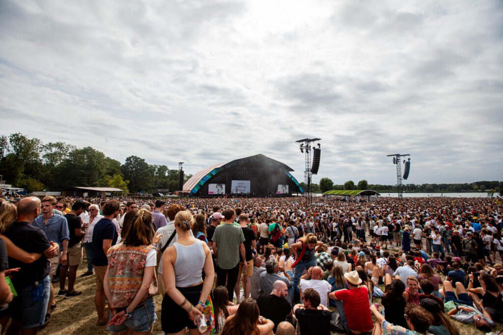 Resale Down The Rabbit Hole 2026 geopend